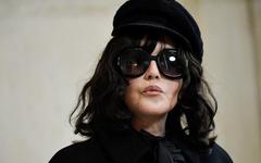 Isabelle Adjani va sortir un nouvel album composé par Pascal Obispo, 40 ans après Pull Marine