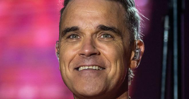 Robbie Williams amaigri, après son impressionnante perte de poids il fait une annonce surprenante