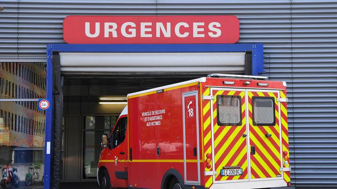 Hôpitaux : aux urgences, une "situation plus grave que l'été dernier"
