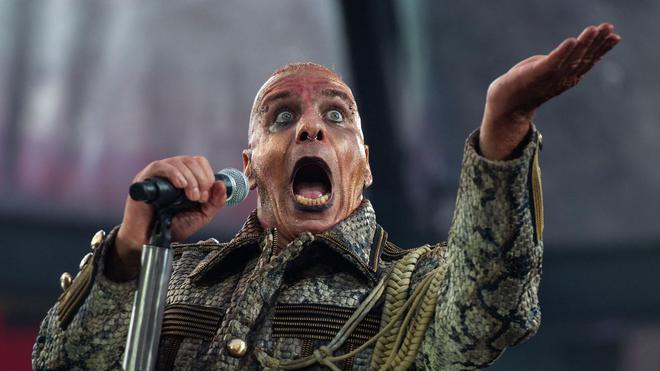 Affaire Rammstein : pas de poursuites judiciaires contre le chanteur Till Lindemann