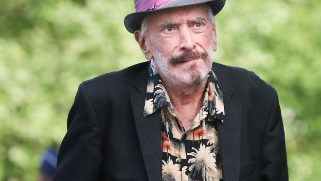 Il revendiquait être l'interprète du tube "Ça plane pour moi" de Plastic Bertrand : Lou Deprijck est mort à l'âge de 77 ans