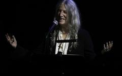 "Une maladie soudaine a frappé l'artiste" : Patti Smith hospitalisée en Italie