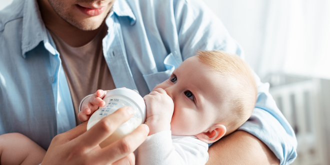 Biberon anti colique : La solution miracle pour apaiser les maux de ventre de bébé