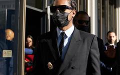 États-Unis : accusé d'avoir tiré sur un ex-ami, le rappeur A$AP Rocky plaide non coupable
