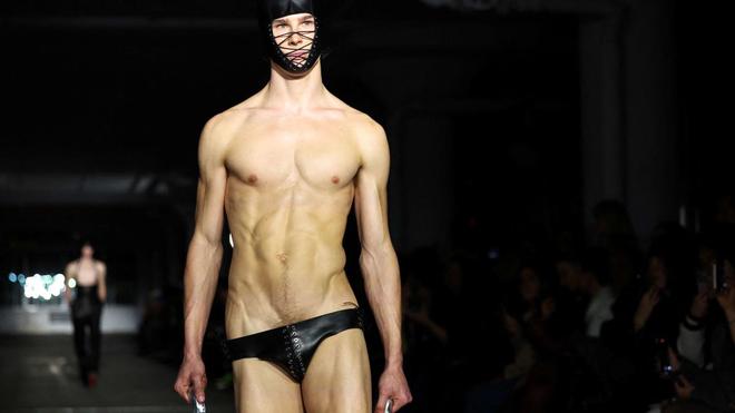 Ludovic de Saint Sernin et ses slips à la Fashion Week de New York ont un message très politique