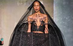 Fashion week : Weinsanto, le Jacquemus de l'Est qui monte à toute allure