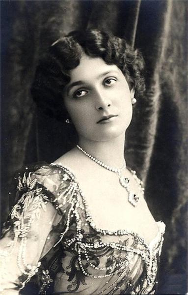 Quelques portraits de Lina Cavalieri, une des plus belles femmes du monde du début du XXème siècle