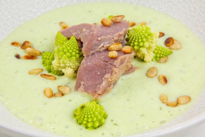 Thon basse température et son espuma de choux Romanesco ( recette sous vide basse température)