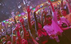 Marre des festivals mainstream ? Voici 3 alternatives à taille humaine pour les fans de musique en plein air