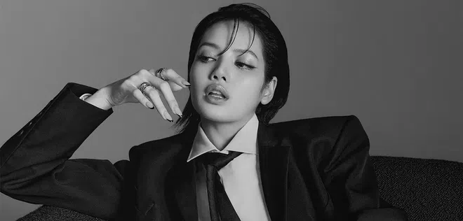 LISA (BLACKPINK) annonce la date de son comeback solo avec un teaser