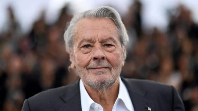 Alain Delon : la légende du cinéma français s’est éteinte