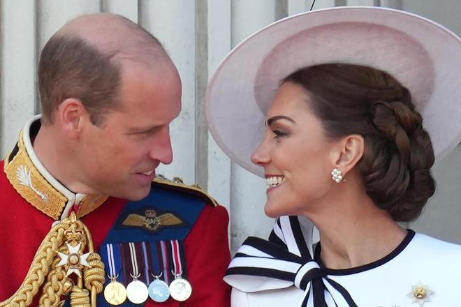 Kate Middleton à Balmoral, la princesse tout sourire aux côtés de William et George