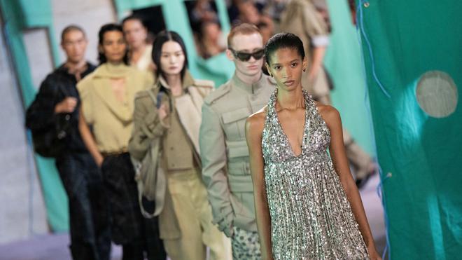 Ce qu'il faut retenir du défilé Burberry printemps-été 2025