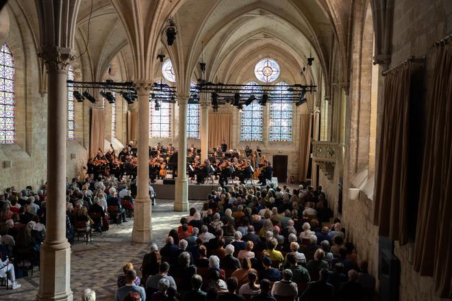 L’émotion des mélodies de Fauré et la majesté de la Symphonie n° 8 de Bruckner à Royaumont