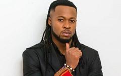 Flavour: traité de Woubi, l’artiste répond sèchement