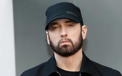 Eminem annonce dans son nouveau clip qu’il va être grand-père