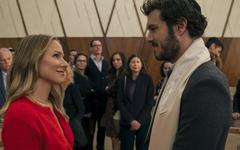 Nobody Wants This : la comédie romantique avec Adam Brody et Kristen Bell qui fait un tabac sur Netflix