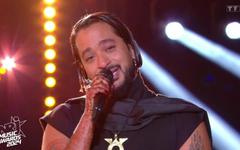 Slimane craque sur scène et fond en larmes aux NRJ Music Awards 2024