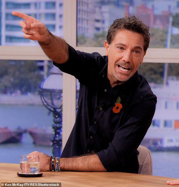 Le chef télé Gino D’Acampo réfute les accusations d’inconduite