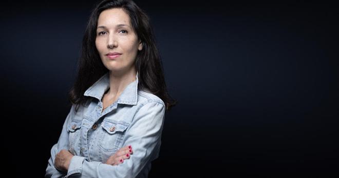 Delphine Minoui, prix littéraire du Who's Who pour son roman révolté contre l’obligation du port de voile