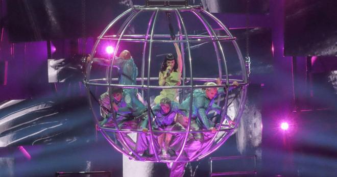 Après Beyoncé, Katy Perry connaît un incident technique sur scène