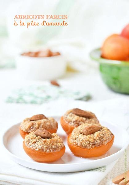 Abricots rôtis à la pâte d’amande & fleur d’oranger