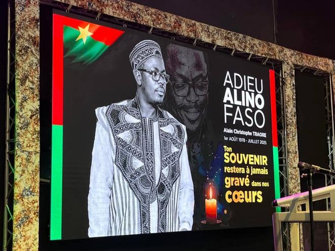 L’influenceur burkinabè Alino Faso inhumé dans un cimetière de Ouagadougou