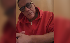 L’intervention a changé son quotidien : Jean-Claude Van Damme sort du silence après sa lourde opération du dos dans l’Hérault