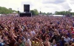 Face à la crise financière, les festivals de musique sont contraints de s'adapter