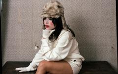 Marguerite Thiam en clown blessé dans son nouvel EP "Pierrot"