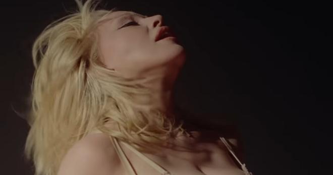 Madonna : Elle chante en italien pour Dolce & Gabbana et prépare son retour discographique (2026)