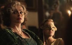 Les Sept Cadrans d’Agatha Christie (Netflix) : la mort leur va si bien