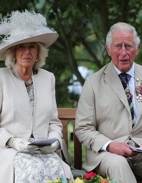 The Crown : le prince Charles et Camilla Parker-Bowles prennent une grande décision à cause de la série de Netflix