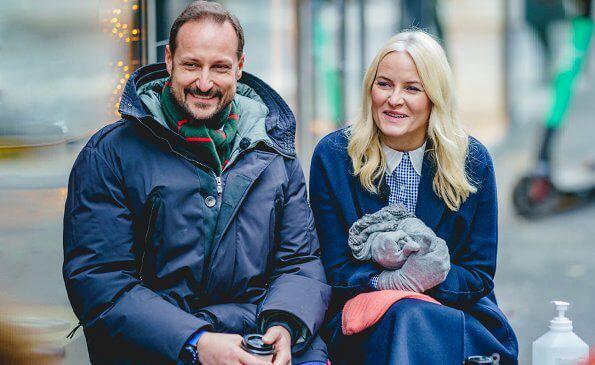 Crown Prince Haakon and Crown Princess Mette-Marit visited the Erlik Kaffe