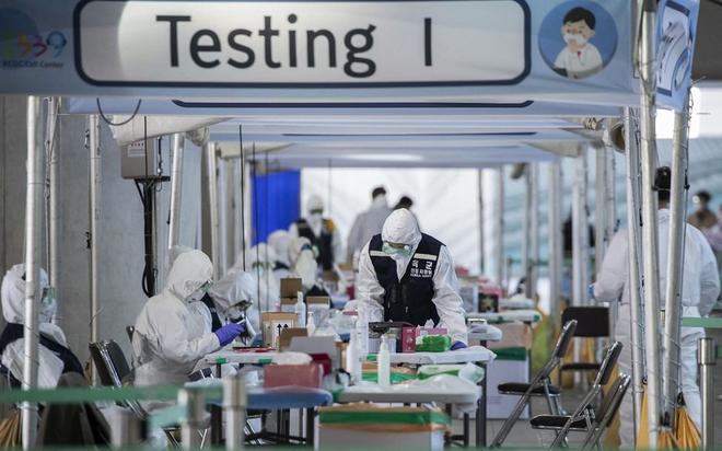 COVID : Passer de la stratégie TAP « tester, alerter, protéger » à la stratégie TAPRE « tester, alerter, protéger, rouvrir l’économie » ?