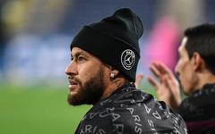 PSG – Neymar part à la conquête de la mannequin Melodie Penalver