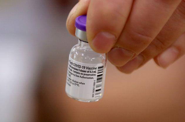 L’OMS donne sa première homologation d’urgence au vaccin Pfizer-BioNTech