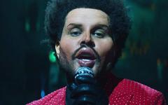 The Weeknd défiguré dans le clip de "Save Your Tears"