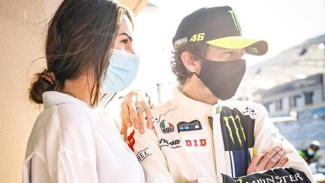 People : Valentino Rossi côté glamour à Bahreïn