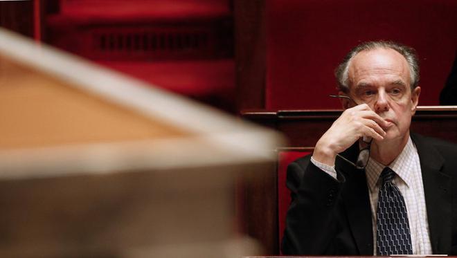 Frédéric Mitterrand, malade du Covid-19, hospitalisé "en urgence" à Paris