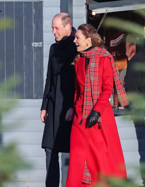 Kate Middleton et le prince William dévoilent la décoration de leur maison lors d'un live !