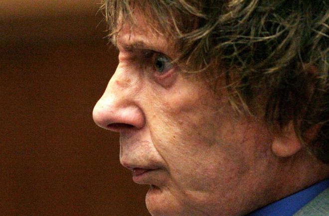 Le producteur américain Phil Spector, condamné pour meurtre, meurt en prison