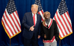 Cette nuit, Trump a gracié Lil Wayne et Kodak Black