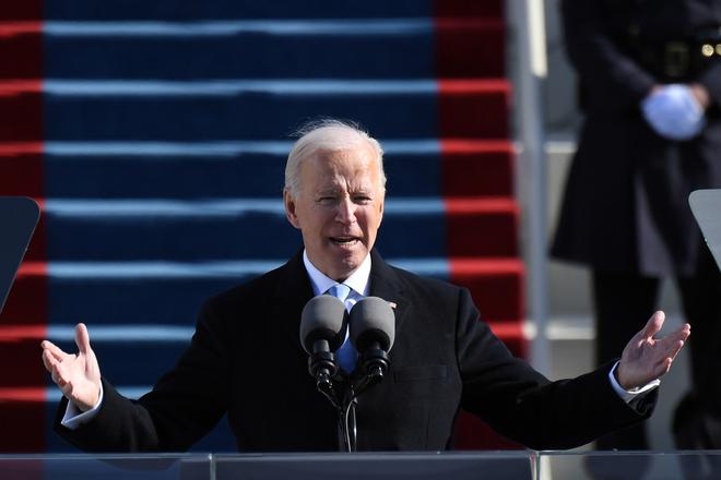 Coronavirus : Biden va rétablir les restrictions d'entrée aux États-Unis