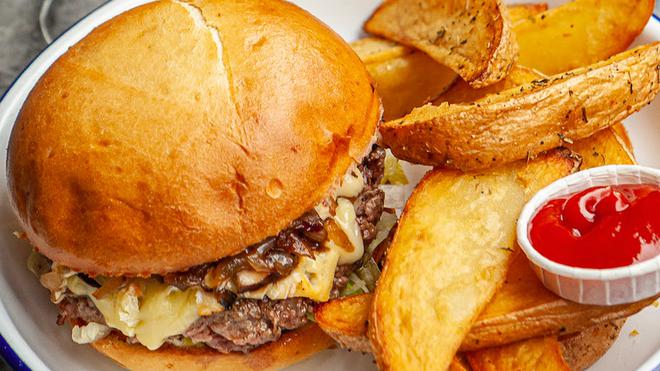 On a retrouvé la recette du burger dément de PNY et de La Maison Plisson