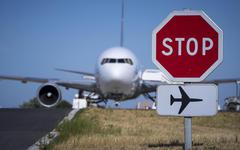 Covid-19: avec la fermeture des frontières, à quelles conditions peut-on encore voyager hors Union européenne?