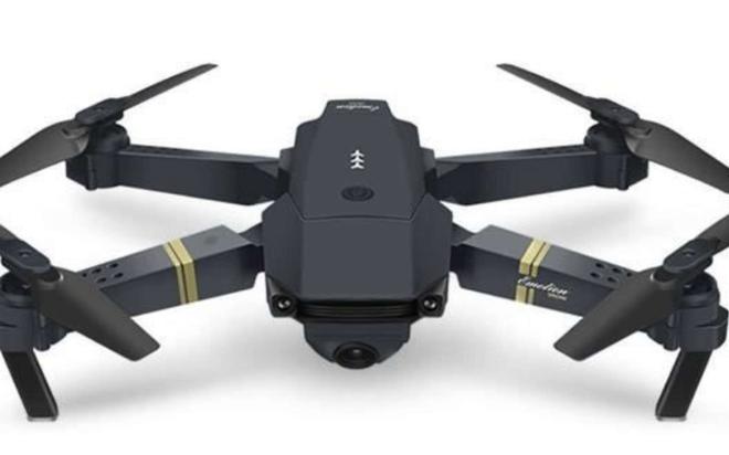 Bon plan solde : un drone EACHINE avec une camera HD à moins de 70 €