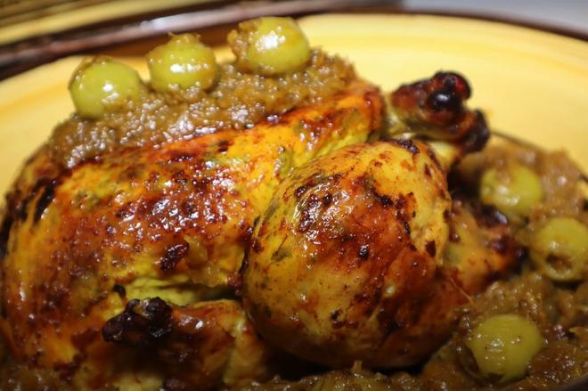 Les astuces de Cyril Lignac pour un savoureux poulet à la marocaine