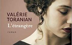L'Etrangère - Valérie Toranian