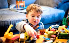 Une vaste étude sur les jouets en plastique révèle plus de 100 substances potentiellement nocives